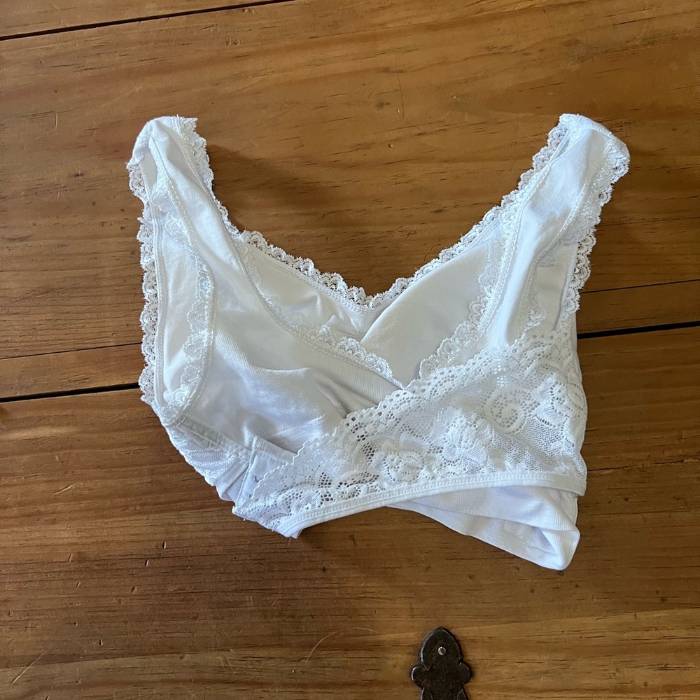 White Sports Bra, Sz S - Picture 2 of 2